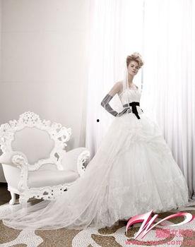 欧美黑婚纱视频,一场时尚与哀伤的视觉盛宴