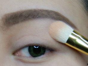 涂眼影欧美画法视频教学,打造深邃迷人电眼技巧解析