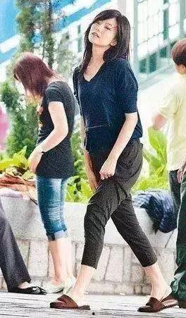 欧美明星装扮路人视频,揭秘明星与路人装扮的神秘邂逅