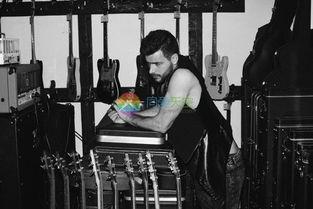 欧美摇滚写真视频网站,摇滚精神的光影之旅